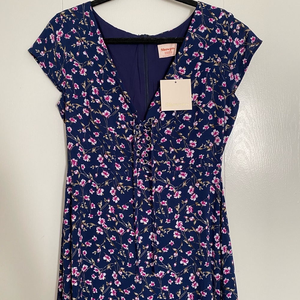 Showpo EVERYONE KNOWS HER NAVY FLORAL DRESS